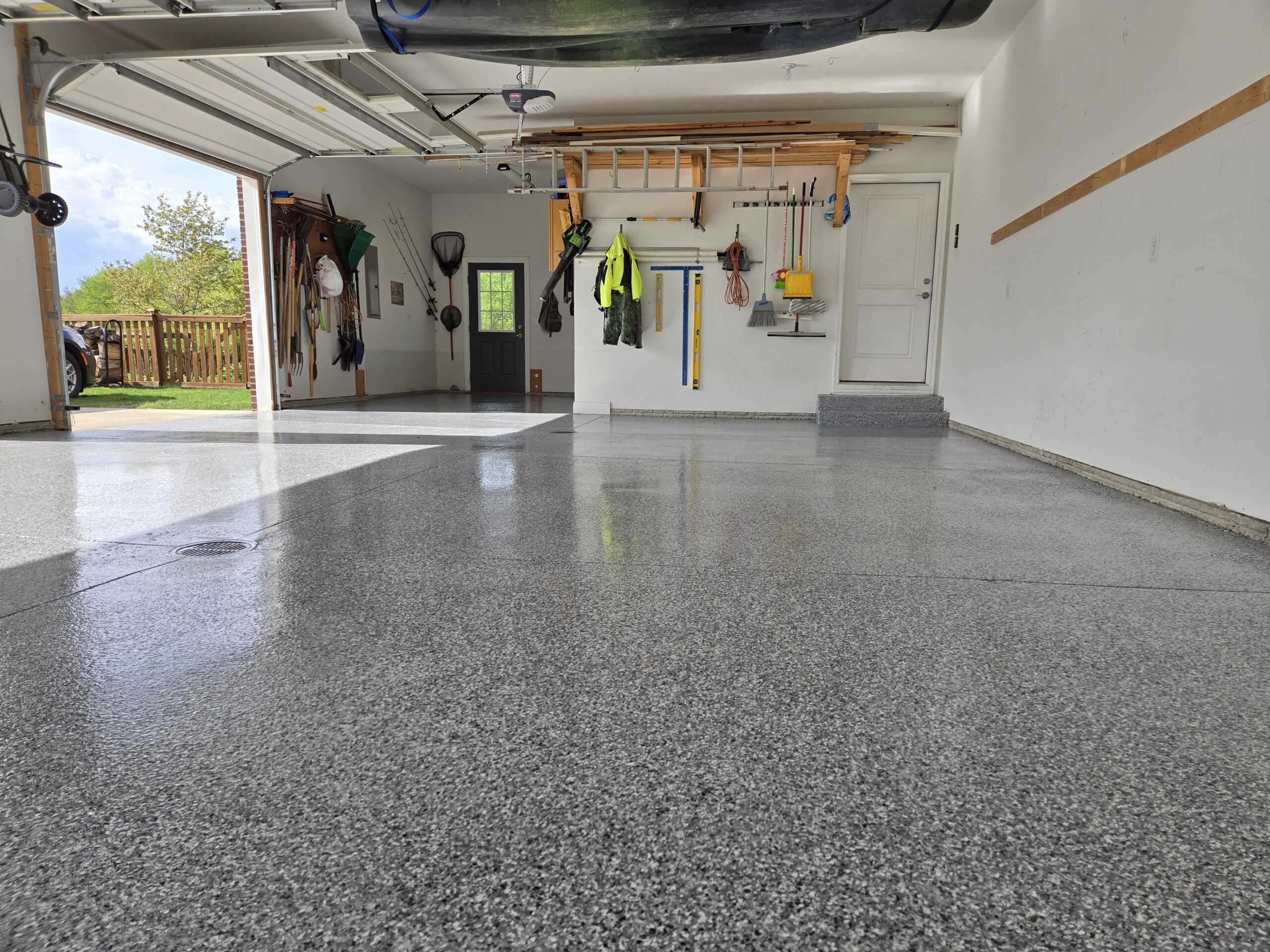 Residential Garage 20260424 163018